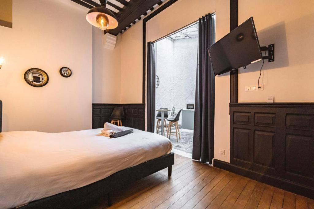 Ferienwohnung Steam, Baignoire Balneo Et Clim Reims Exterior foto